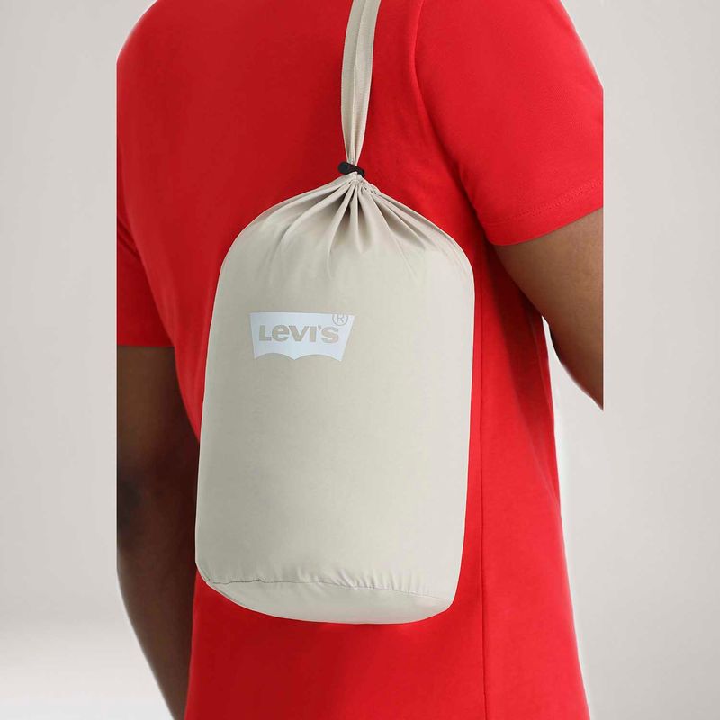594910476_levis-7.jpg