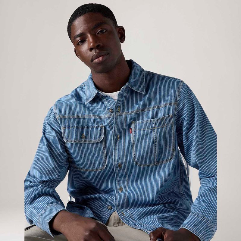 A72240010_Levis-3.jpg