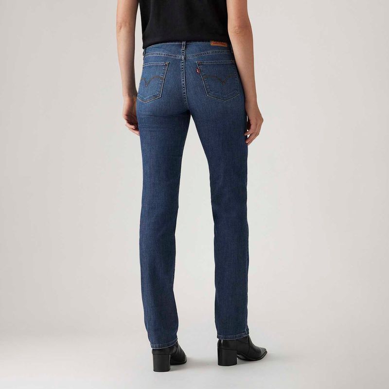 196310234_Levis-3.jpg