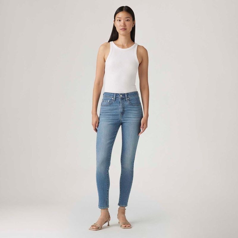 188820788_Levis-4.jpg