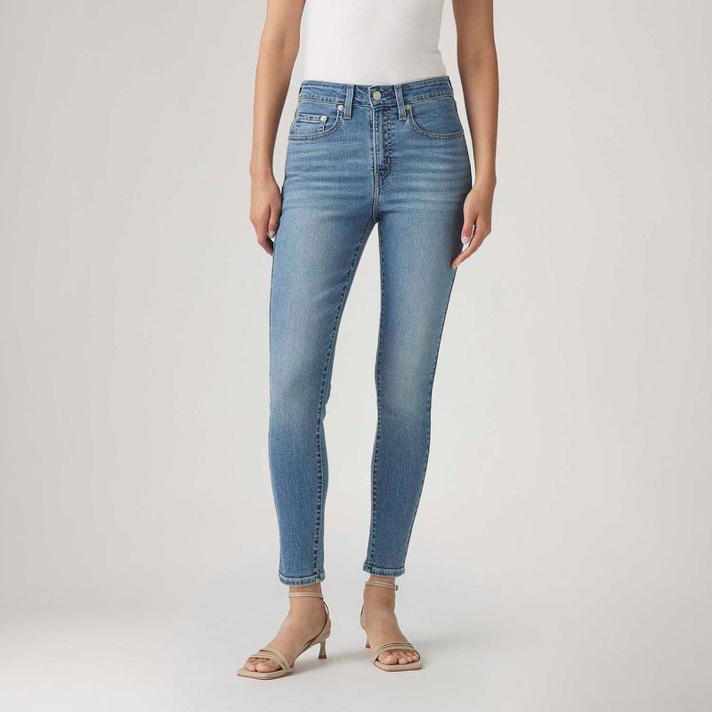 188820788_Levis-1.jpg