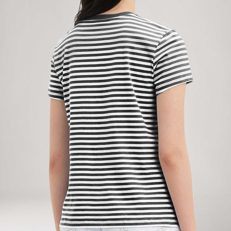 391850087_Levis-4.jpg