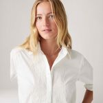 002AG0000_Levis-4.jpg