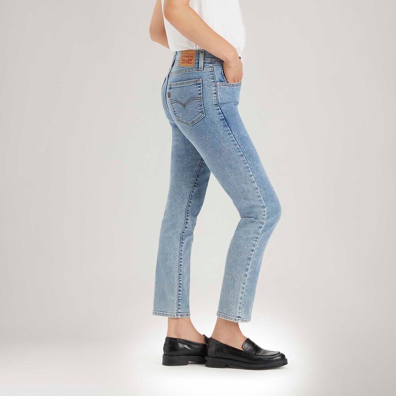 188830276_Levis--2.jpg