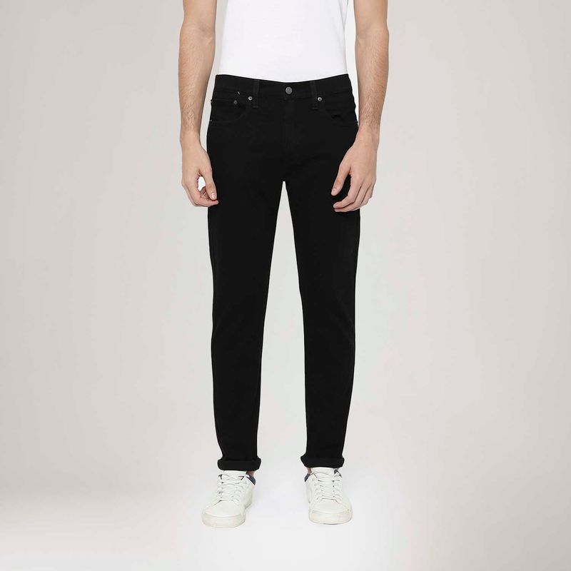 288331282_Levis--2.jpg