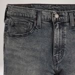 288331388_Levis--2.jpg