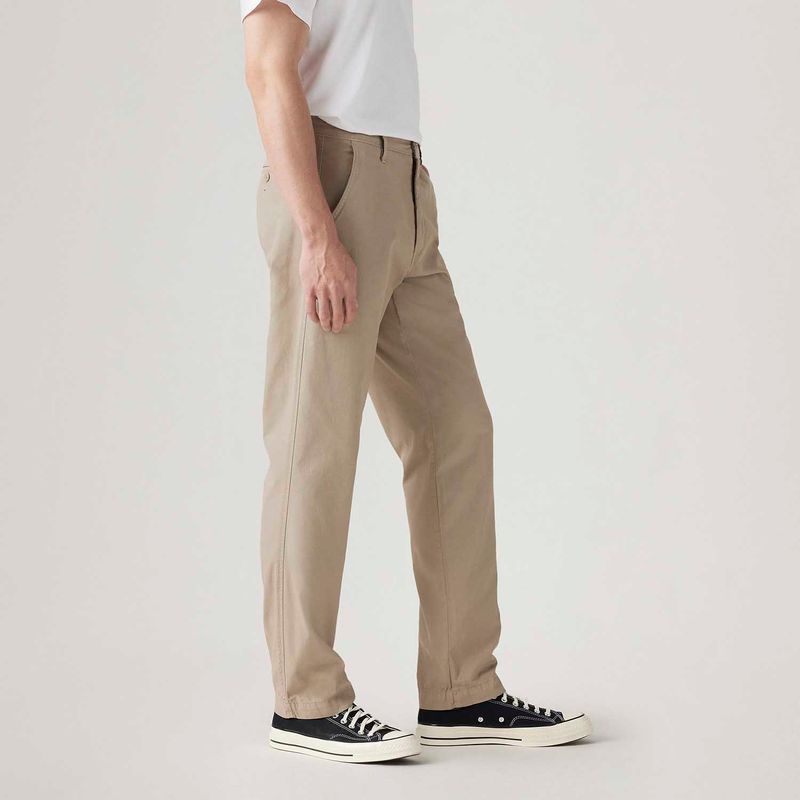 A57530044_levis-2.jpg