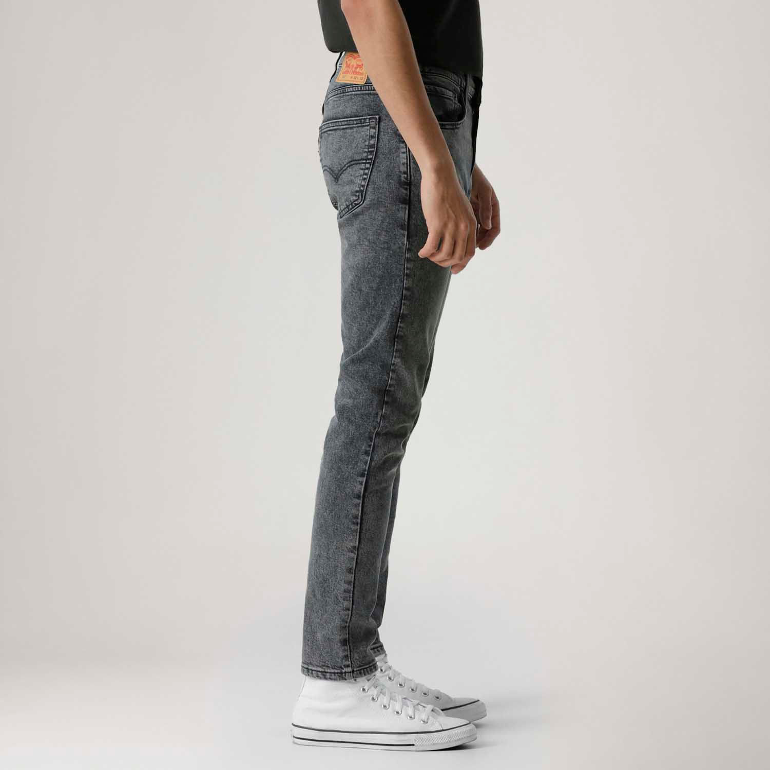 Levi's 512 Slim Taper Fit - Jeans Uomo, Vestibilità Affusolata, Tecnologia WaterLess