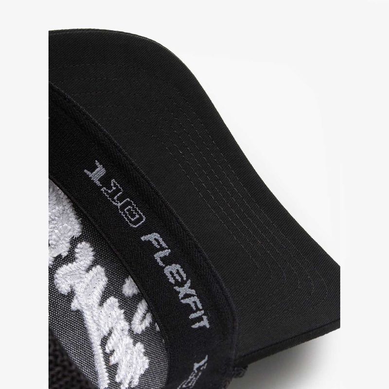 bone_levis_embroidered_aba_curva_preto_lba001190-3.jpg