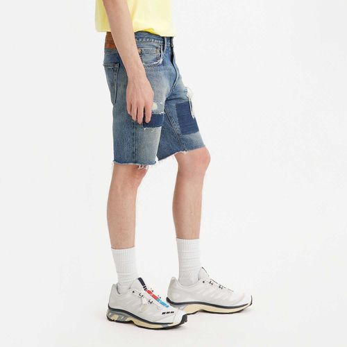 Bermuda Jeans Levi's 412 Slim com Patchwork Lavagem Média