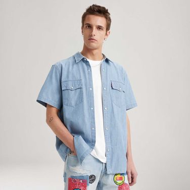 Camisa Jeans Levi's® Relaxed Fit Western Lavagem Clara Manga Curta