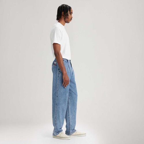 Calça Jeans Levi's® XX Chino Loose Straight Pleated Lavagem Média
