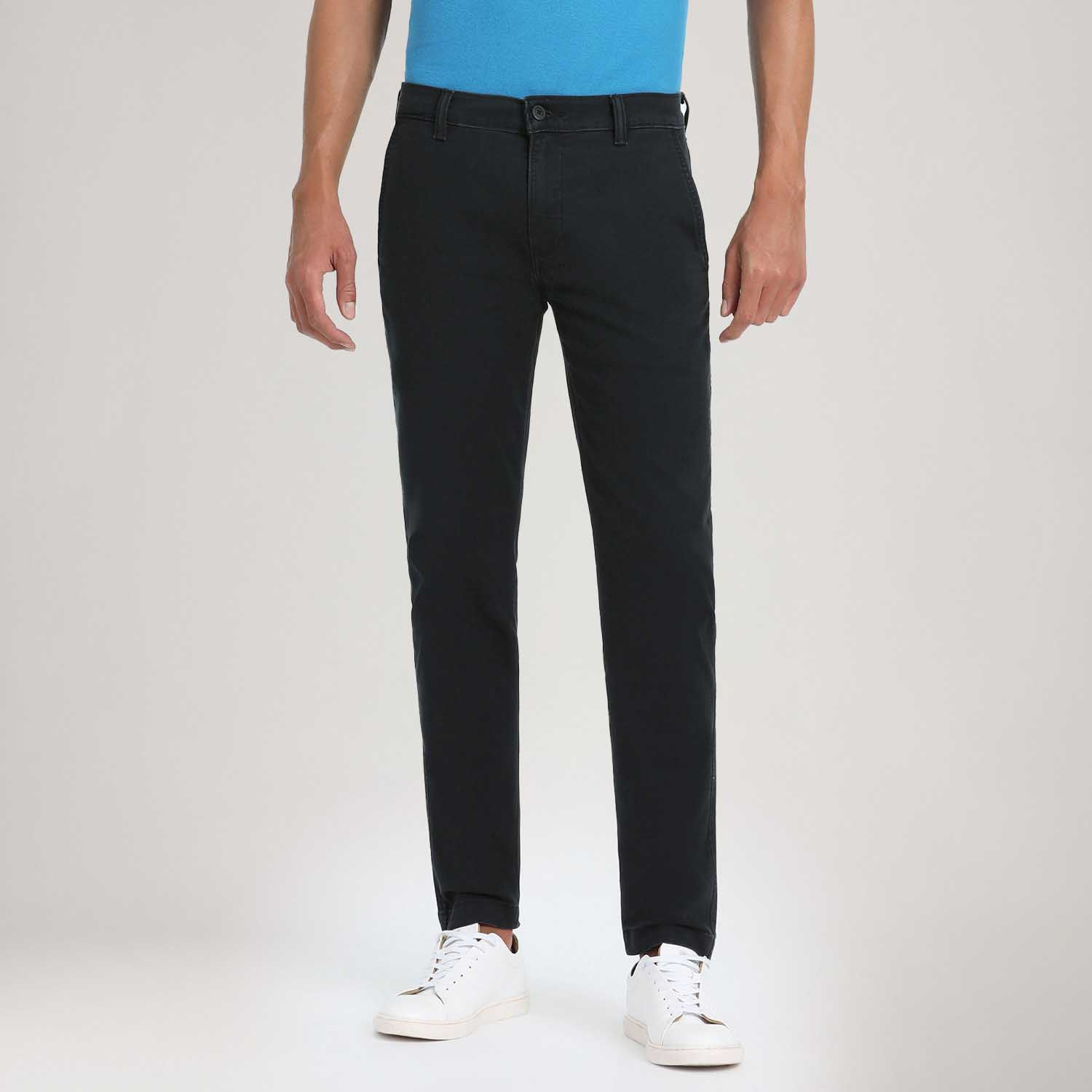 Calça Levi's® XX Chino Slim Tapper III Preto - Levi's® Brasil