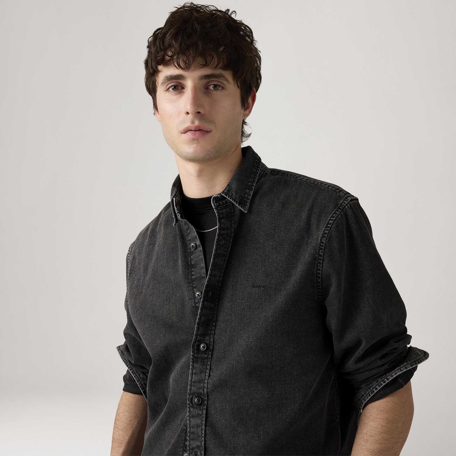 Camisa Levi's® Authentic Button Down Manga Longa Preta - Levi's
