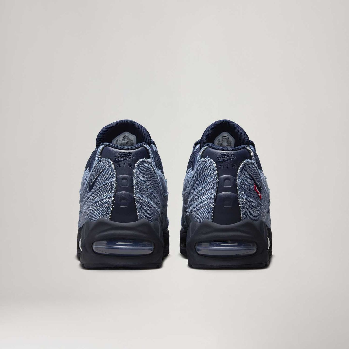 か*ん様 Nike Air Max 95 スニーカー LEVI’Sコラボ商品 Levi's® x Nike Air Max 95 Denim - Azul Marinho - Levi's® Brasil