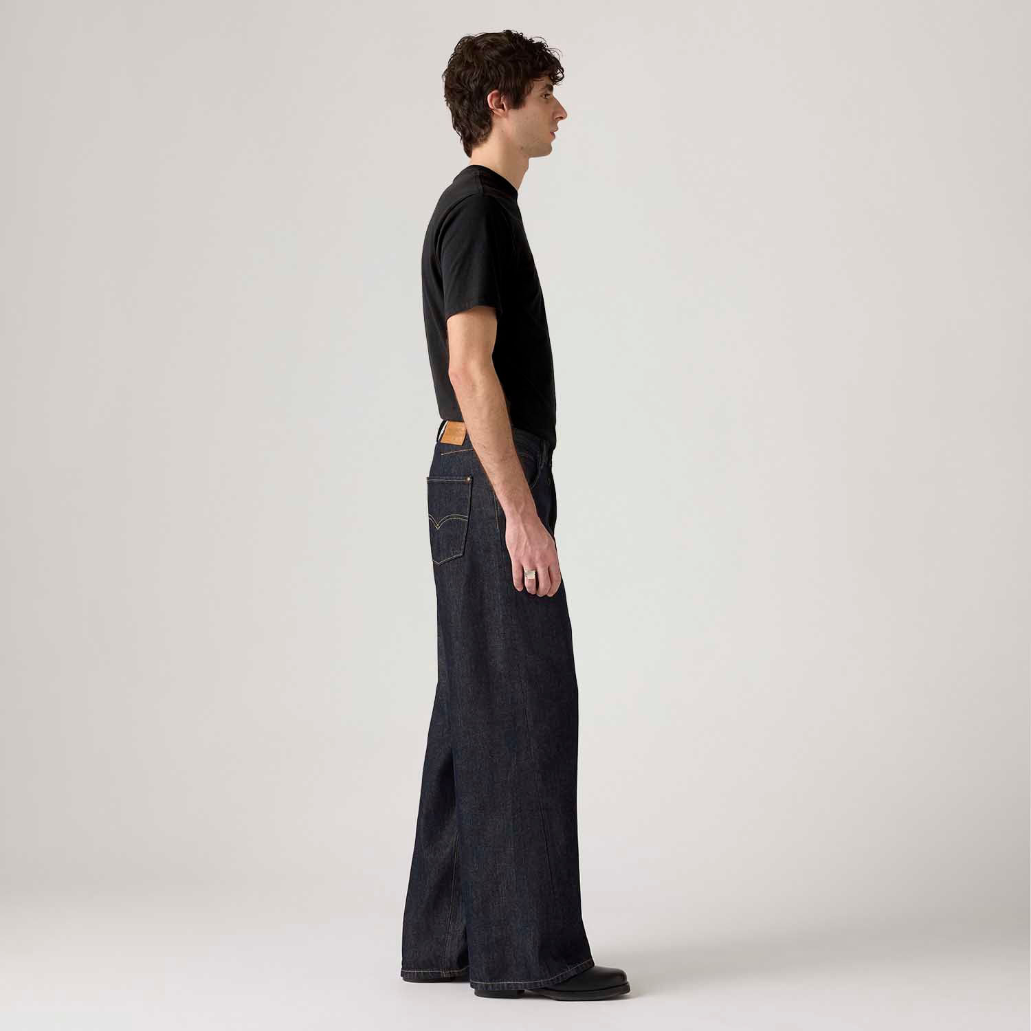 Calça Jeans Levi's® Twisted Baggy Lavagem Escura - Levi's® Brasil