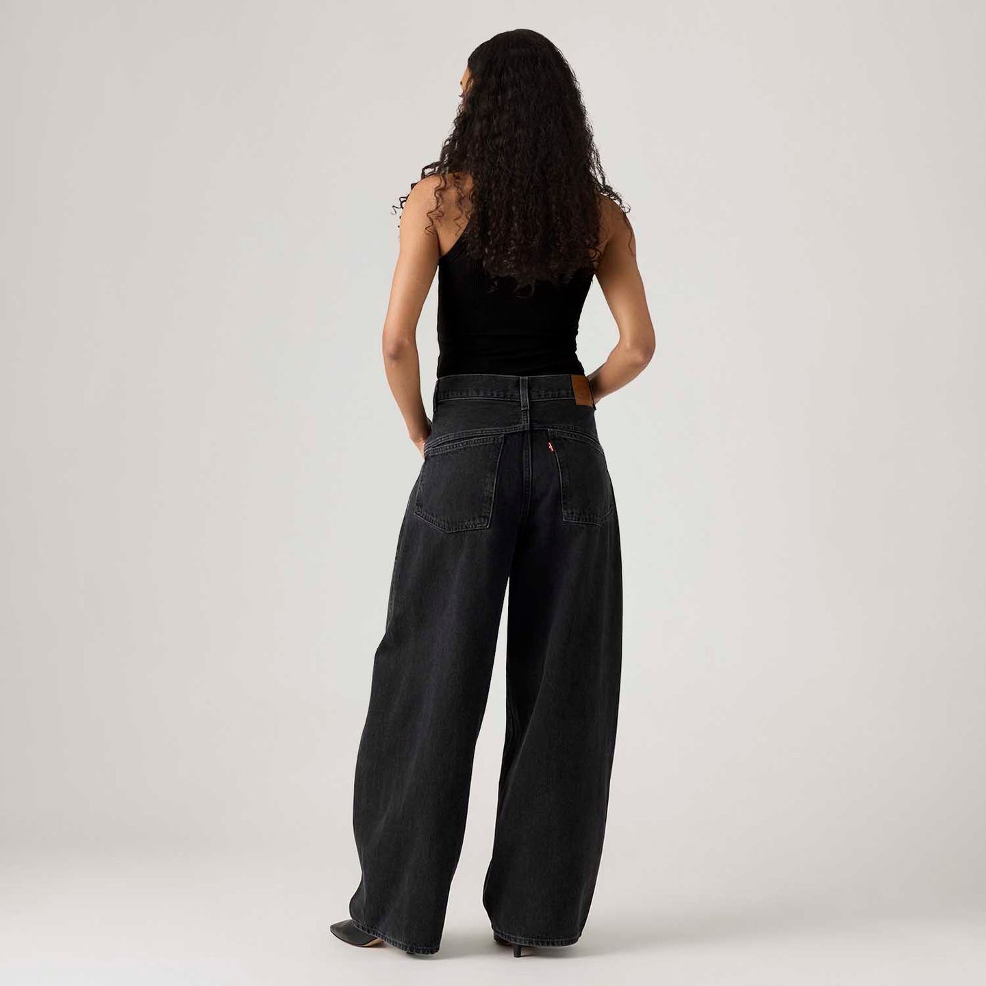 美品✨LEVI'S PREMIUM SUPER BAGGY BARREL W24 Calça Jeans Levi's® Super Baggy Barrel Preta - Levi's® Brasil