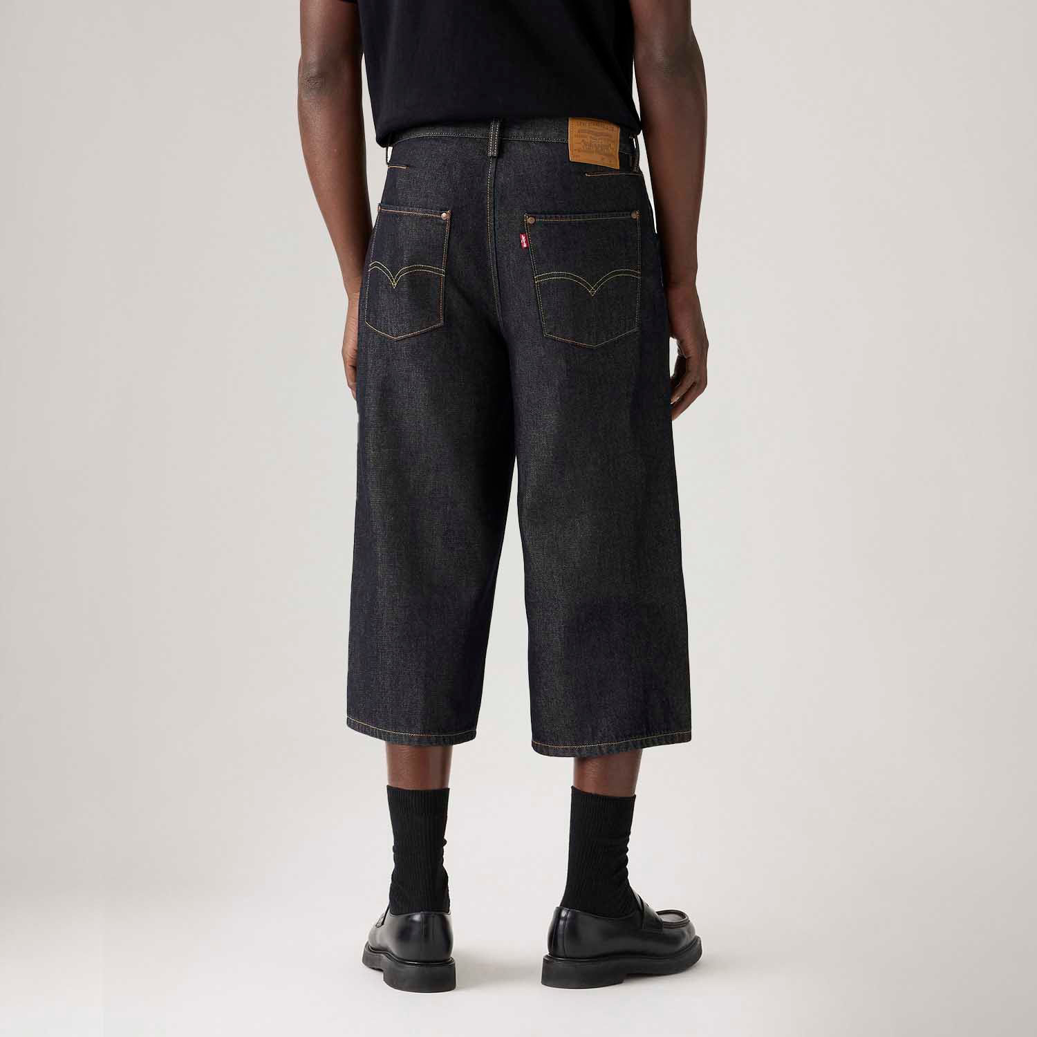 Levi’s Hemp 100% Wide Silhouette Pants Calça Jeans Levi's® Twisted Baggy Capri Lavagem Escura | FastStore PDP