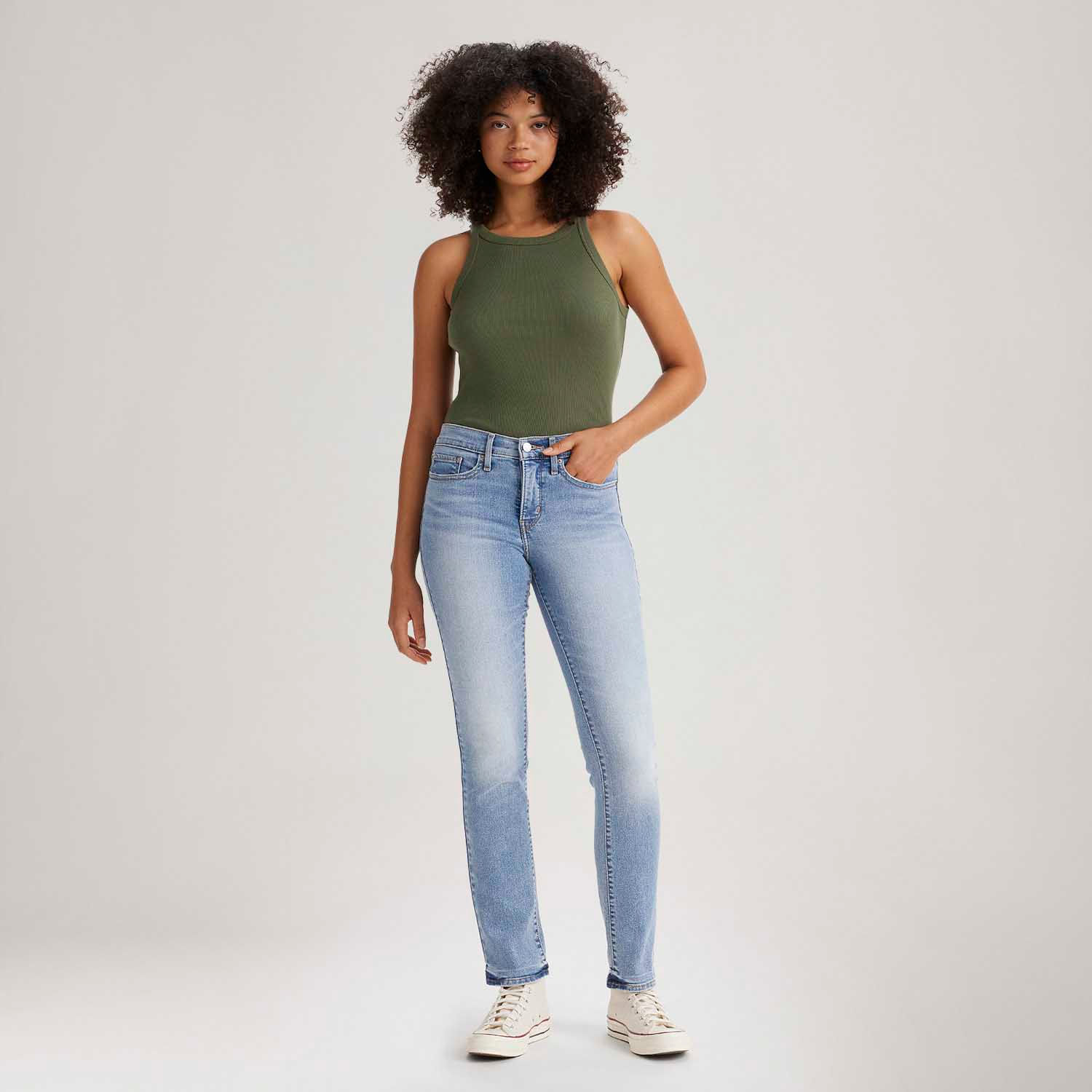 キム Calça Jeans Levi's® 314® Shaping Straight Lavagem Média - Levi's