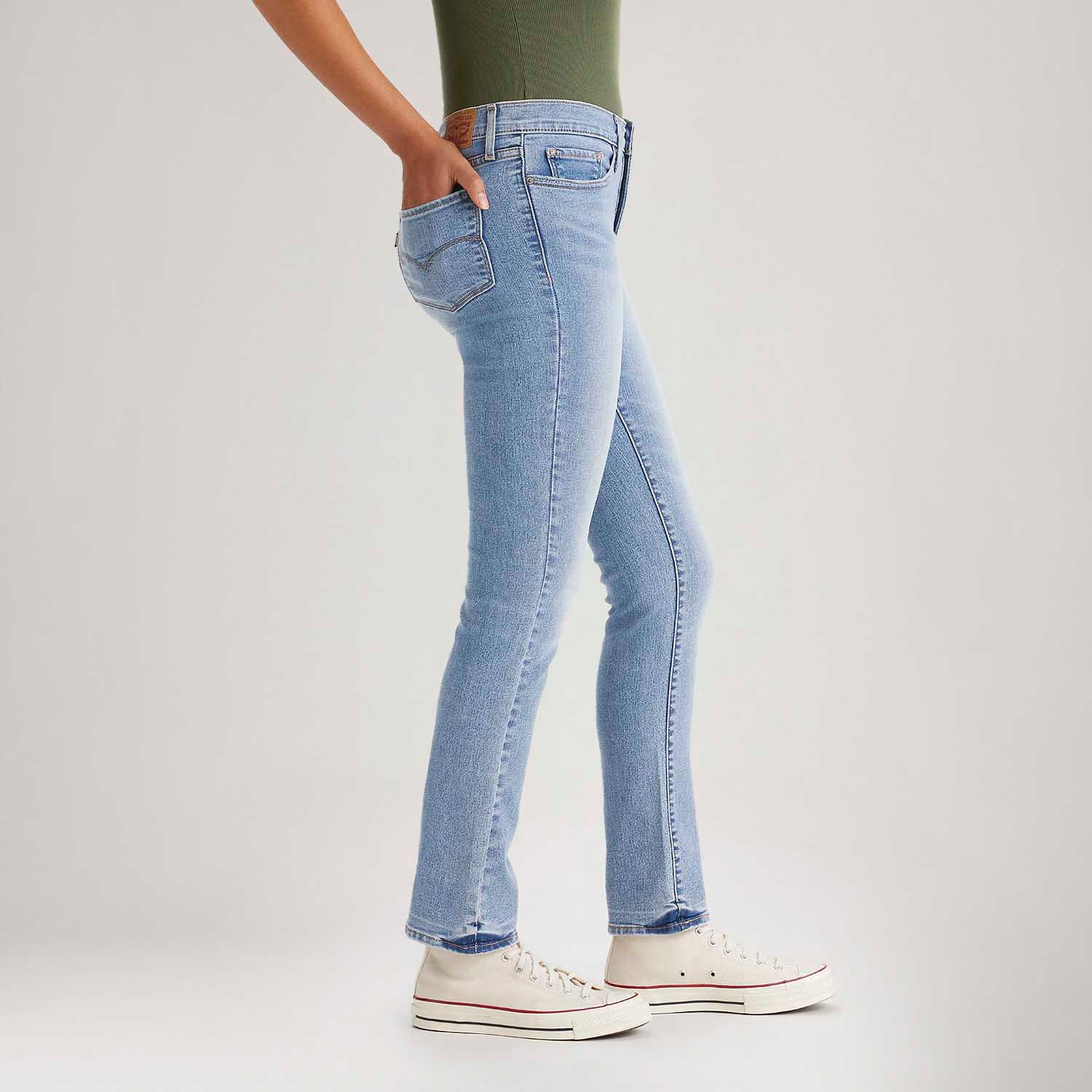 Calça Jeans Levi's® 314® Shaping Straight Lavagem Média - Levi's