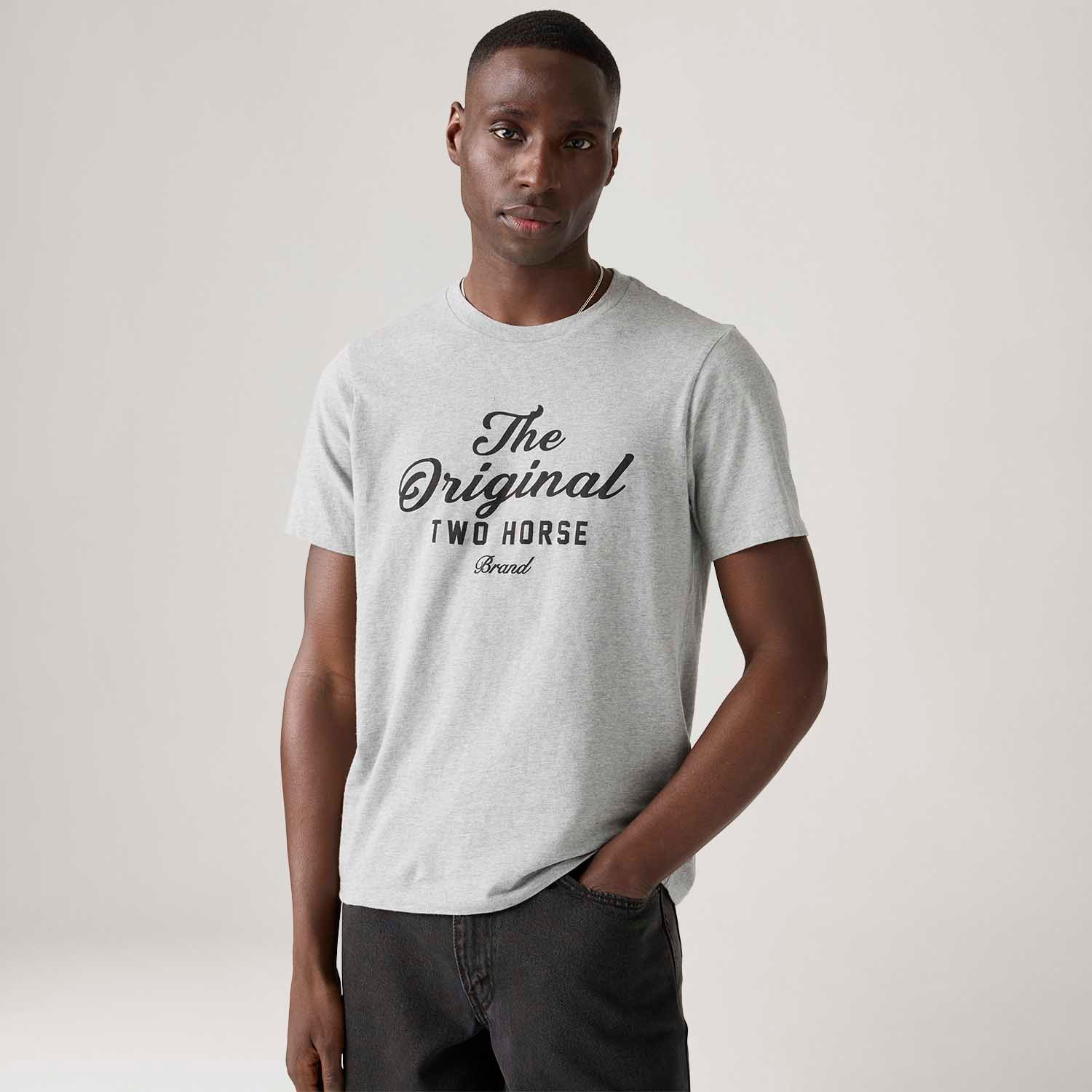 Camiseta Levi's® Graphic Crewneck Cinza Manga Curta - Levi's® Brasil