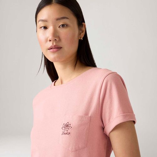 Camiseta Levi's® Margot Pocket Rosa Manga Curta