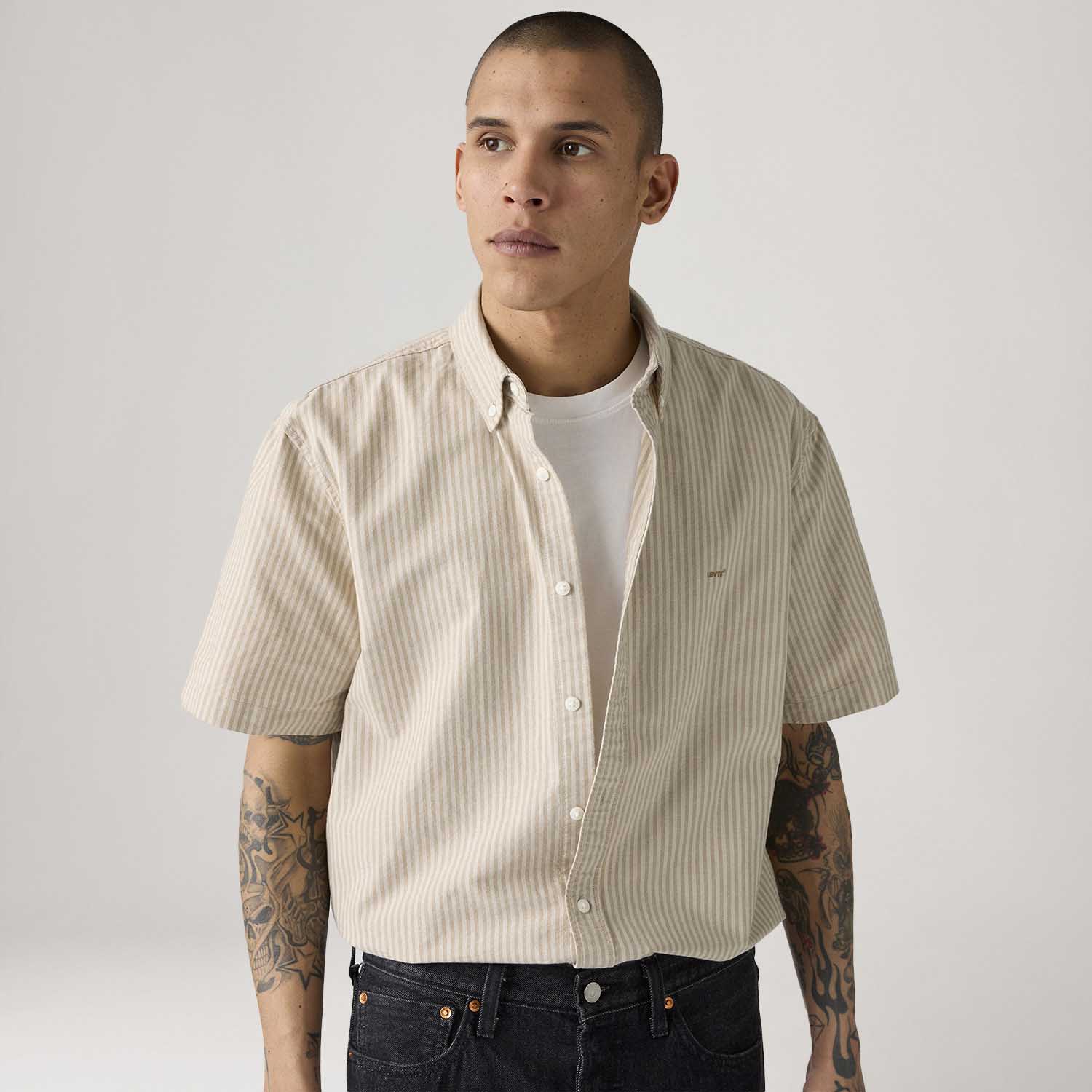 Camisa Levi's® Authentic Button Down Bege Manga Curta - Levi's® Brasil