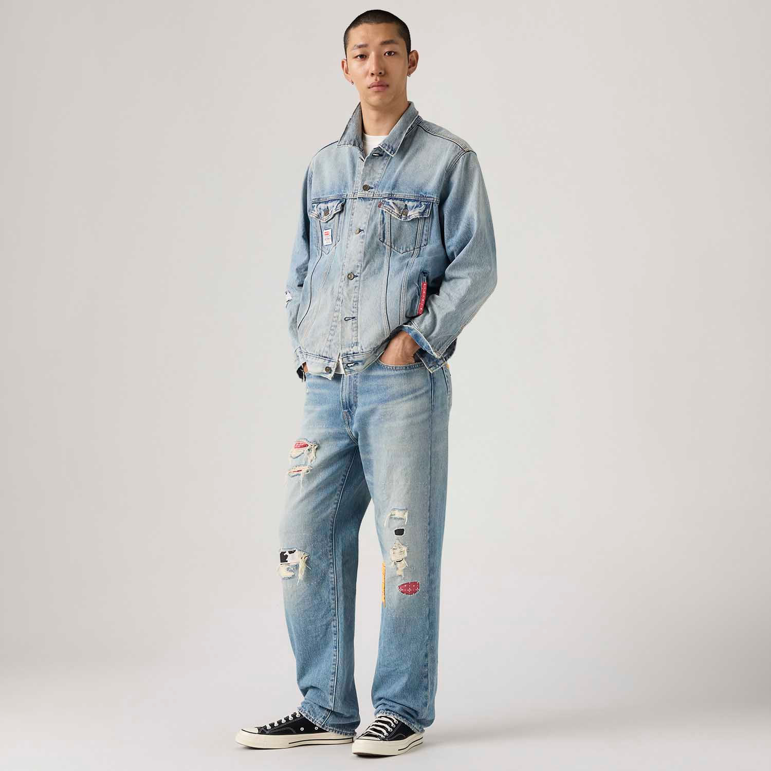 【新品】Levi’s® x Toy Story Loose Jean 32 Levi's® X Toy Story Calça Jeans Loose Lavagem Escura - Levi's® Brasil