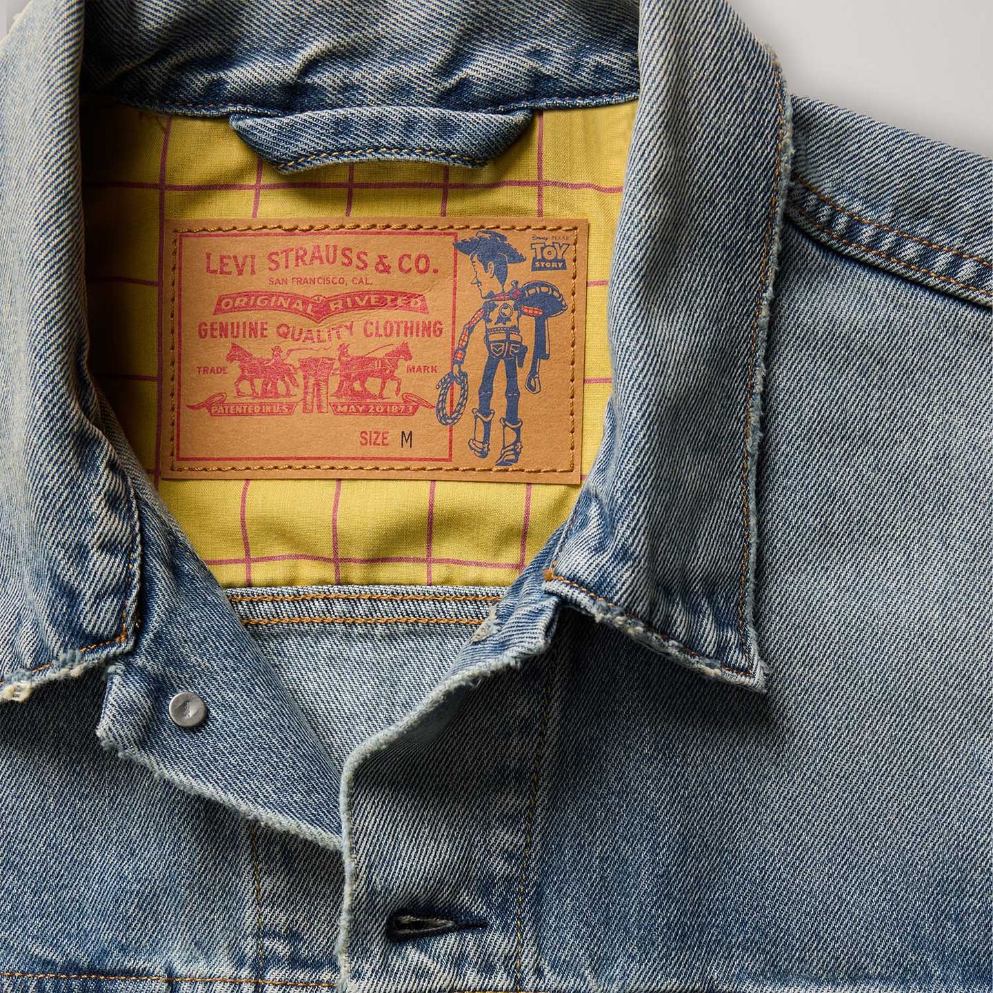 Levi's® X Toy Story Jaqueta Jeans Trucker Type III Lavagem Clara