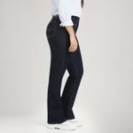 187590188_Levis -3.jpg