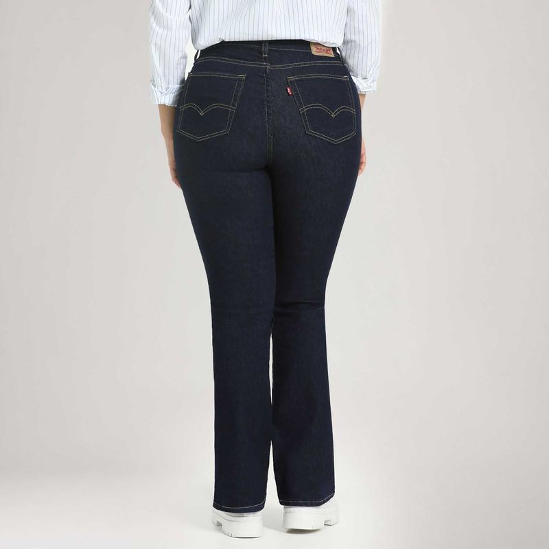 187590188_Levis -4.jpg