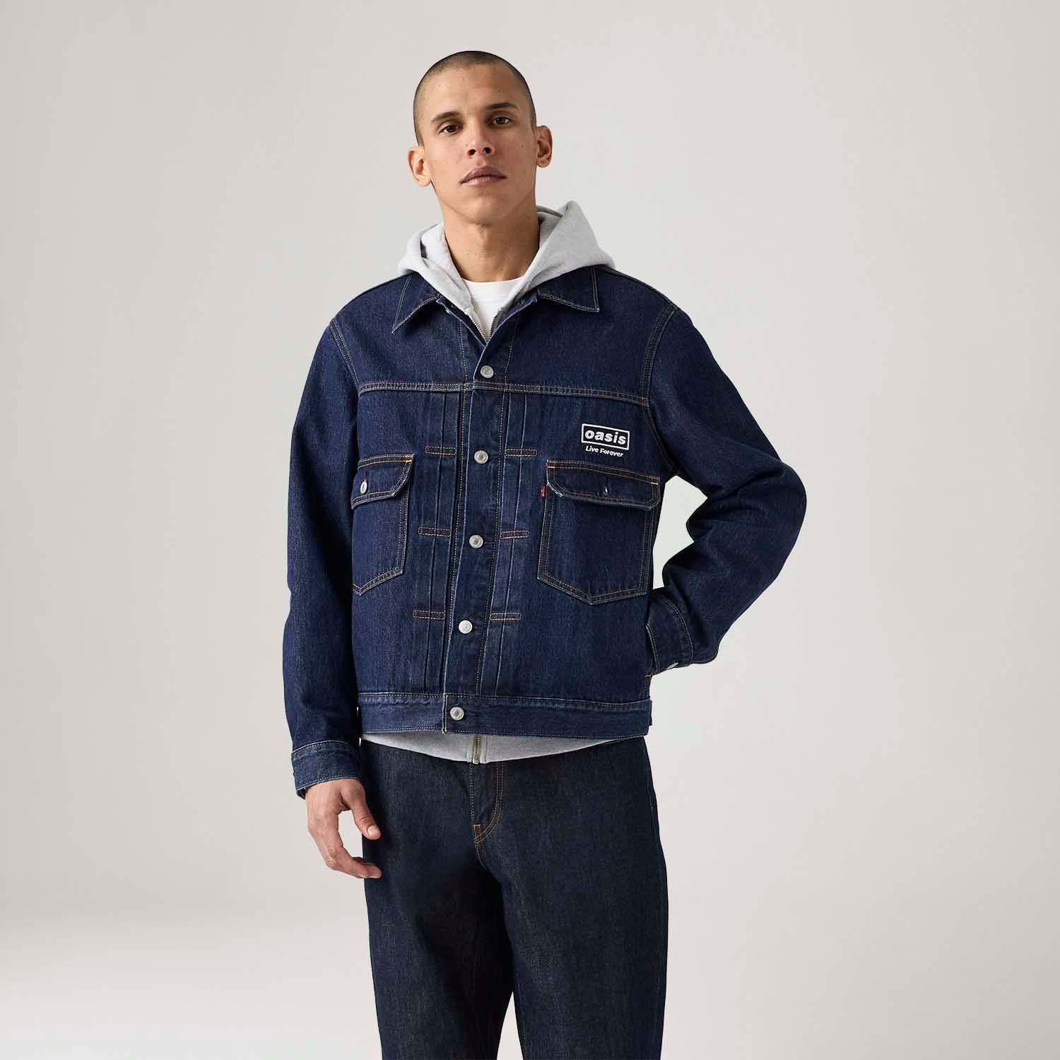 Jaqueta Jeans Levi's® Trucker Type II Lavagem Escura | Collab