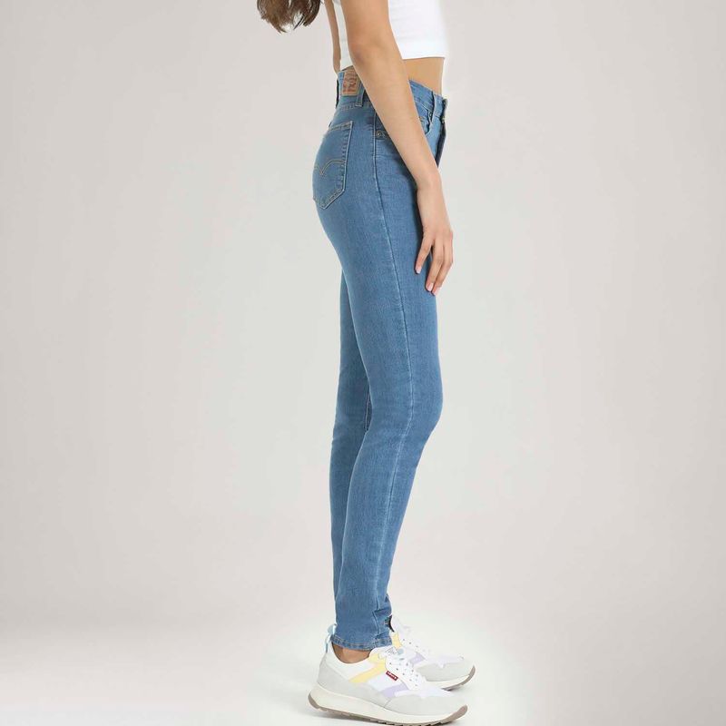 188820764_Levis -3.jpg