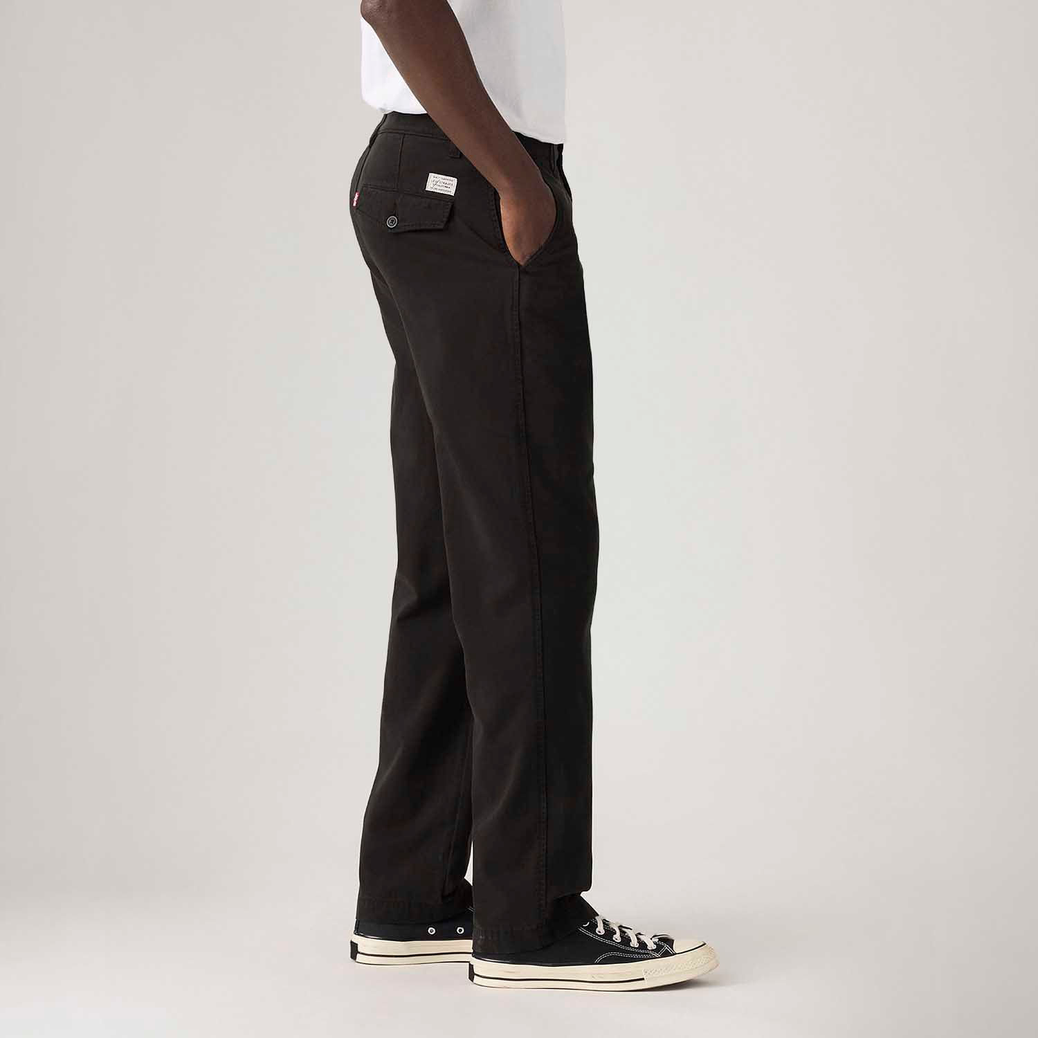 Calça Levi's® XX Chino Authentic Relaxed Preta - Levi's® Brasil