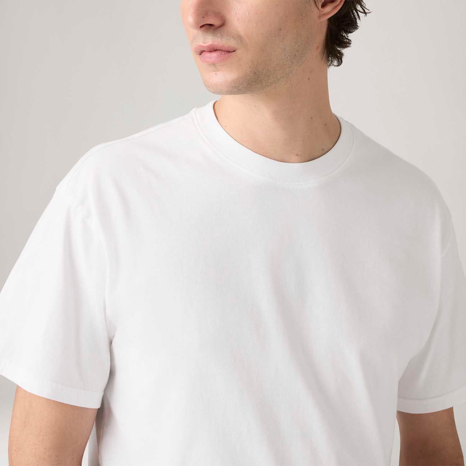 camiseta-levi-s-boxy-branca-levi-s-brasil
