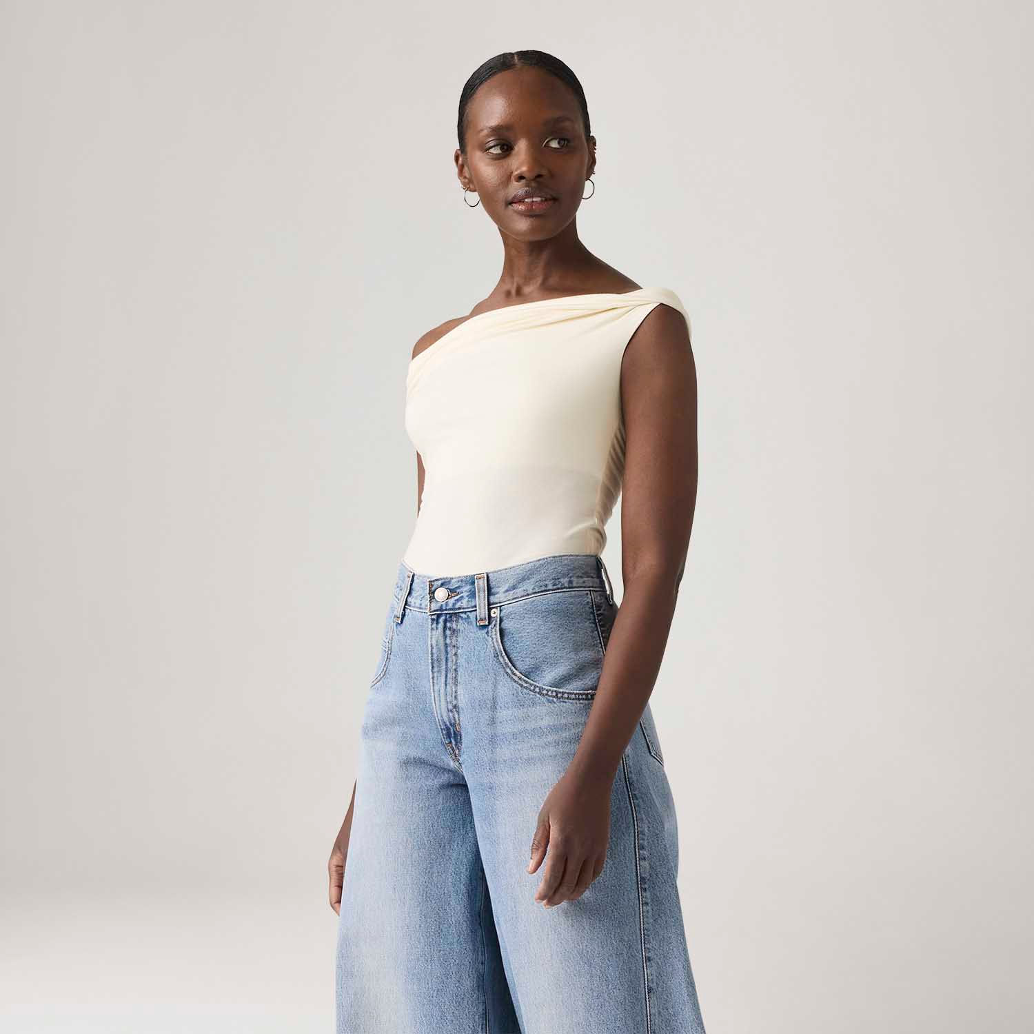 Blusa Levi's® Tori Twisted Clean Branca - Levi's® Brasil