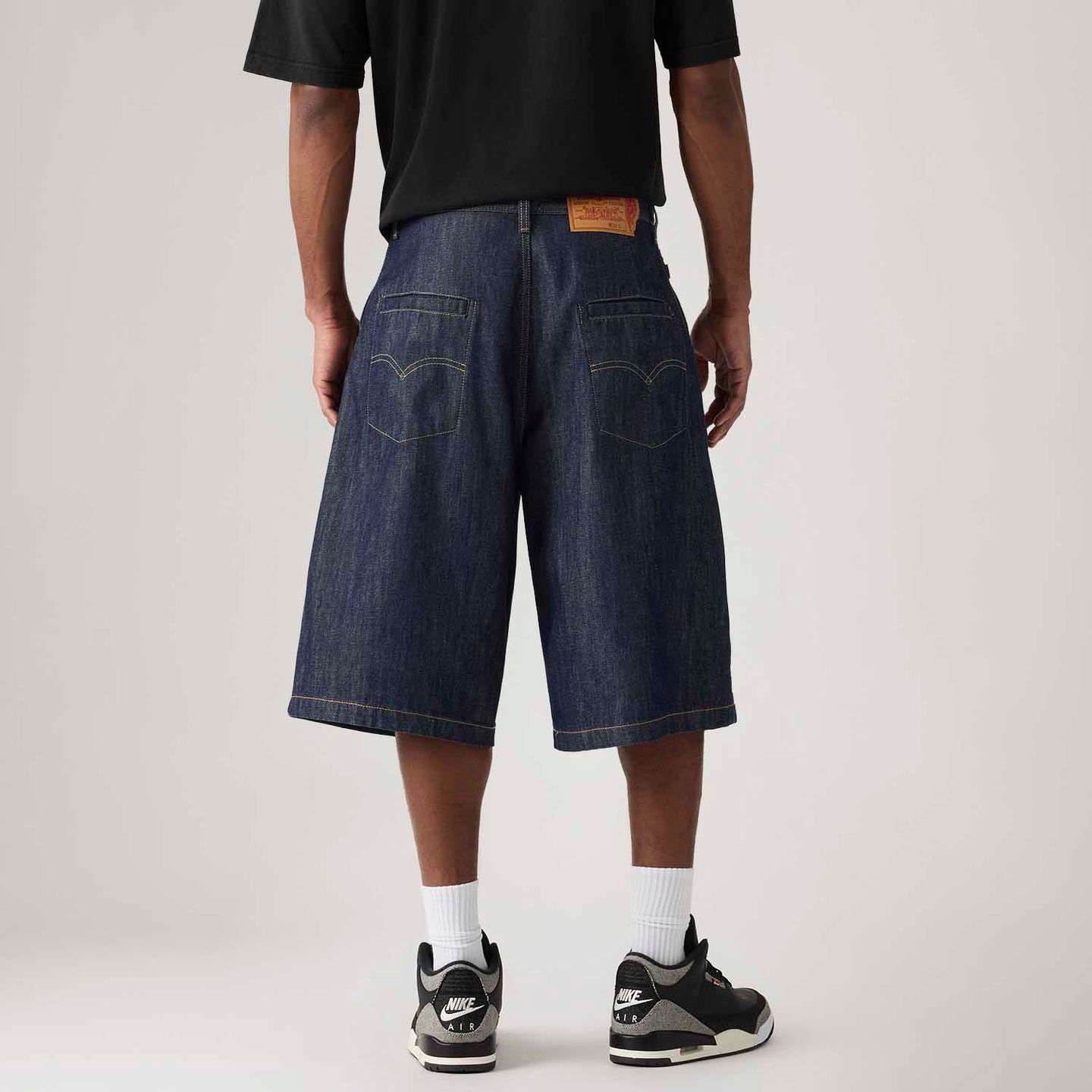Bermuda Jeans Levi's® X Jordan Baggy Lavagem Escura - Levi's® Brasil