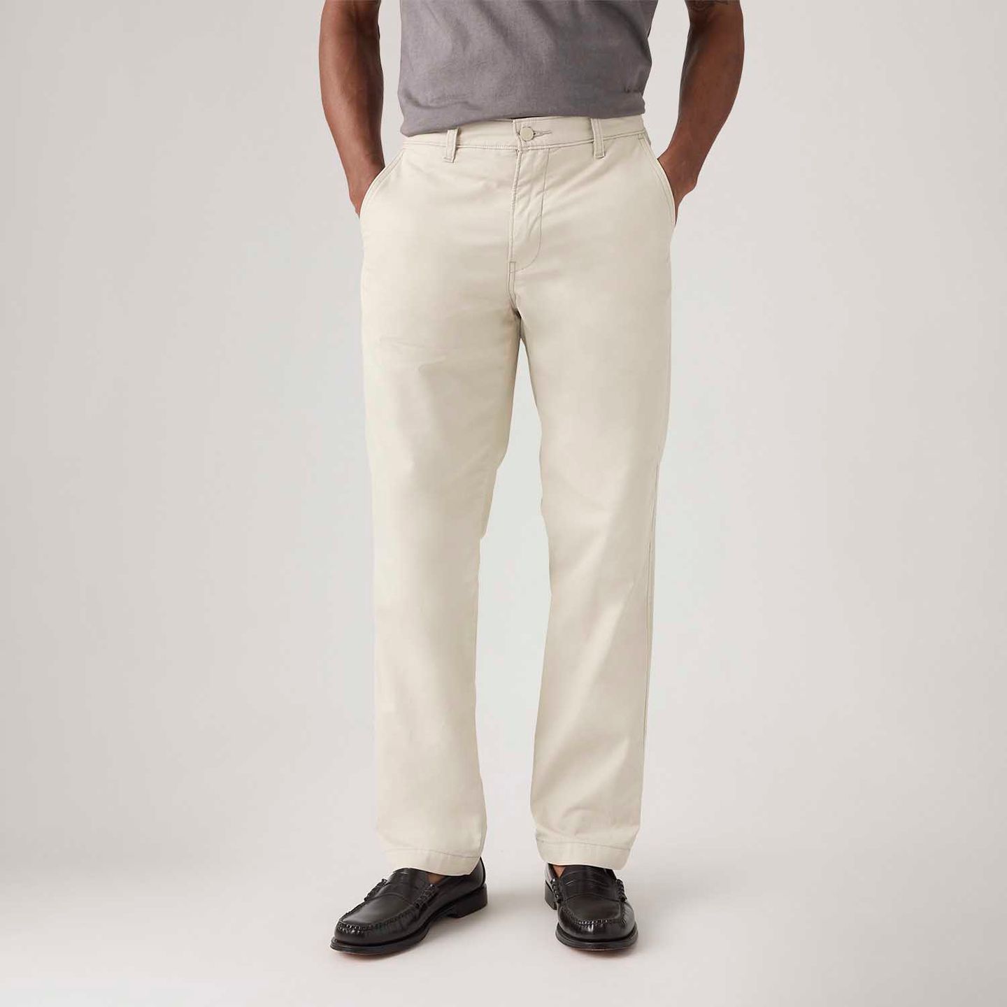 Calça Levi's® XX Chino Authentic Relaxed Off White - Levi's® Brasil