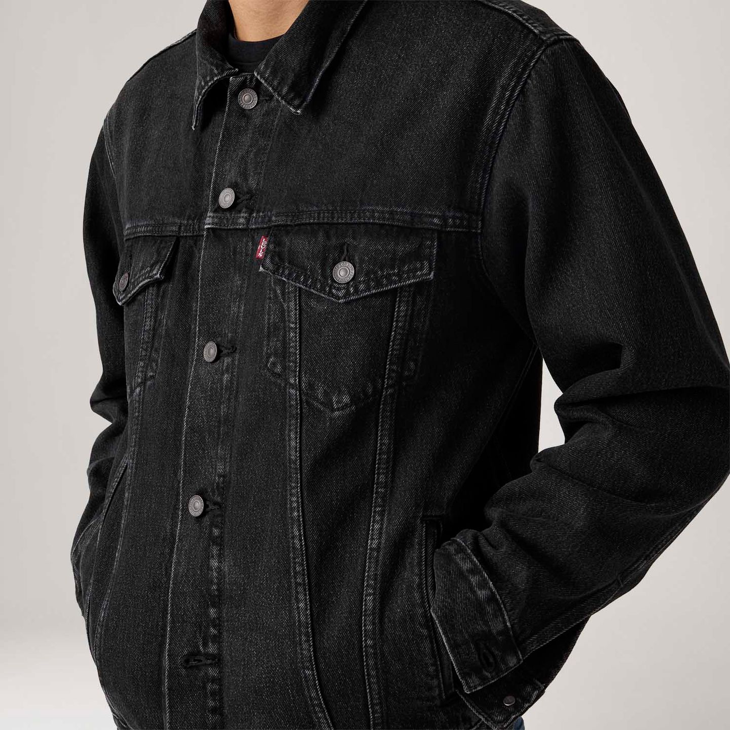 Jaqueta Jeans Levi's® Relaxed Trucker Preta - Levi's® Brasil