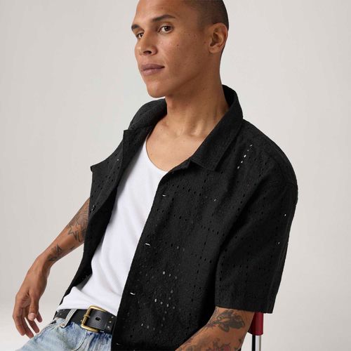 Camisa Levi's® Sunset Standard Preta Manga Curta