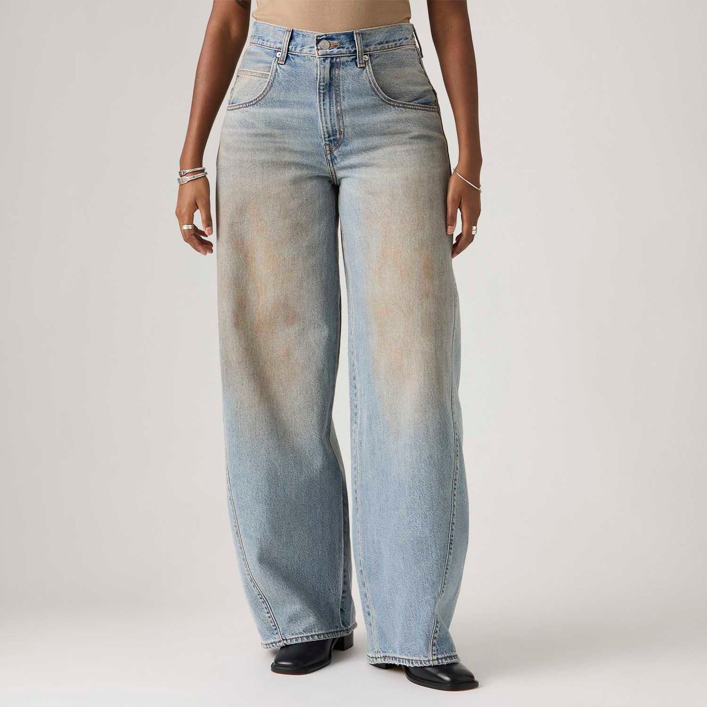 Calça Jeans Levi's® Super Baggy Barrel Lavagem Clara - Levi's® Brasil