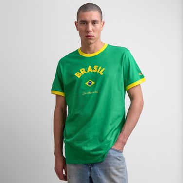 Camiseta Brasil Levi's® Graphic Verde Manga Curta