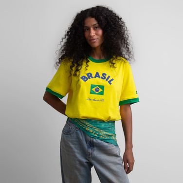 Camiseta Brasil Levi's® Graphic Amarela Manga Curta