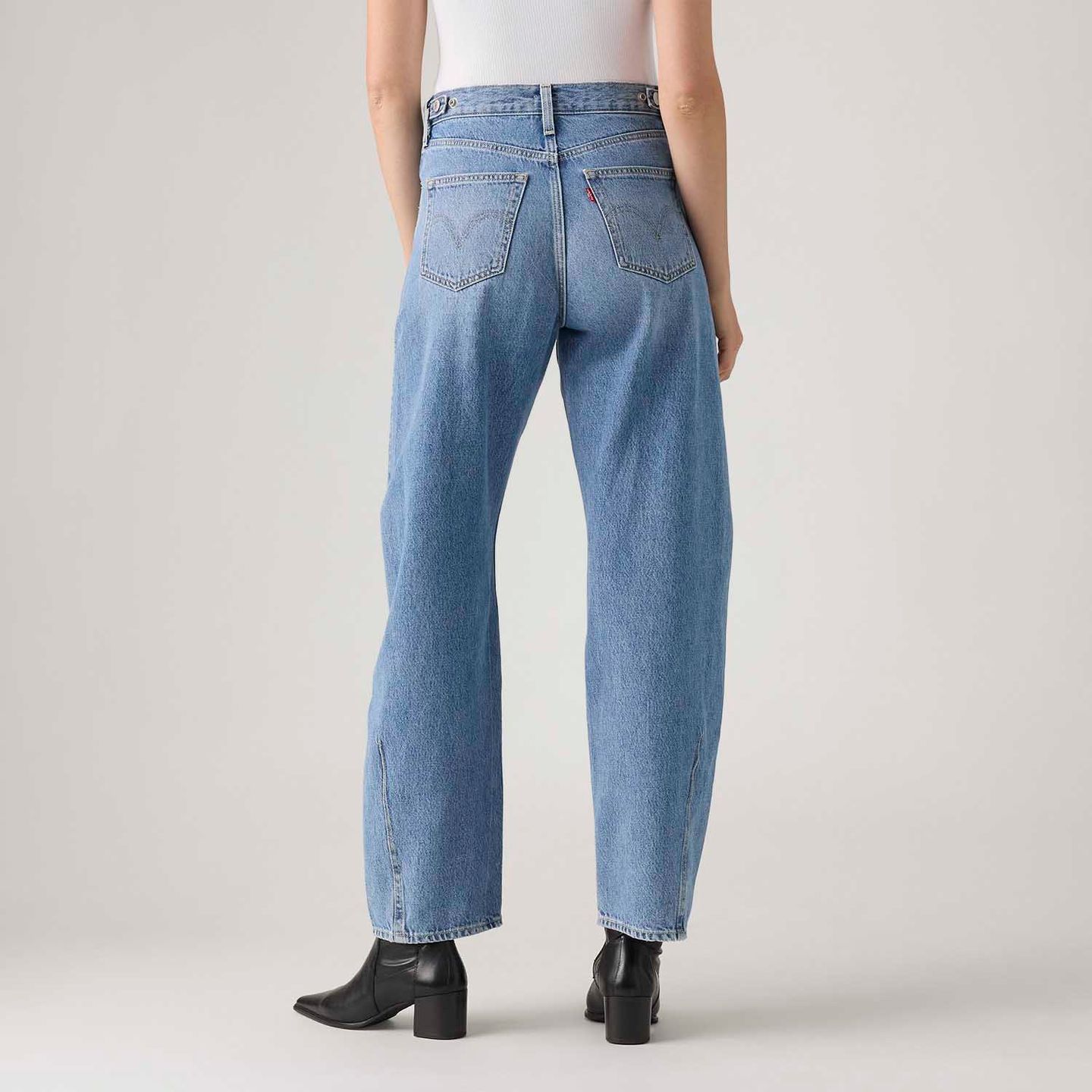 Calça Jeans Levi's® Cinch Barrel Lavagem Clara - Levi's® Brasil